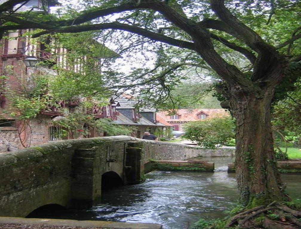 Le Moulin Fleuri Du Petit Appeville Dış mekan fotoğraf